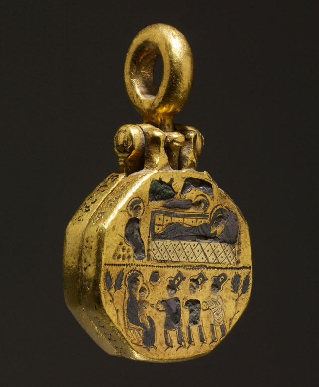 Reliquary Pendant with the Adoration of the Magi